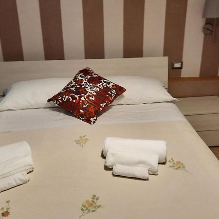 Hotel Le Terme A Due Passi Rapolano Terme Esterno foto