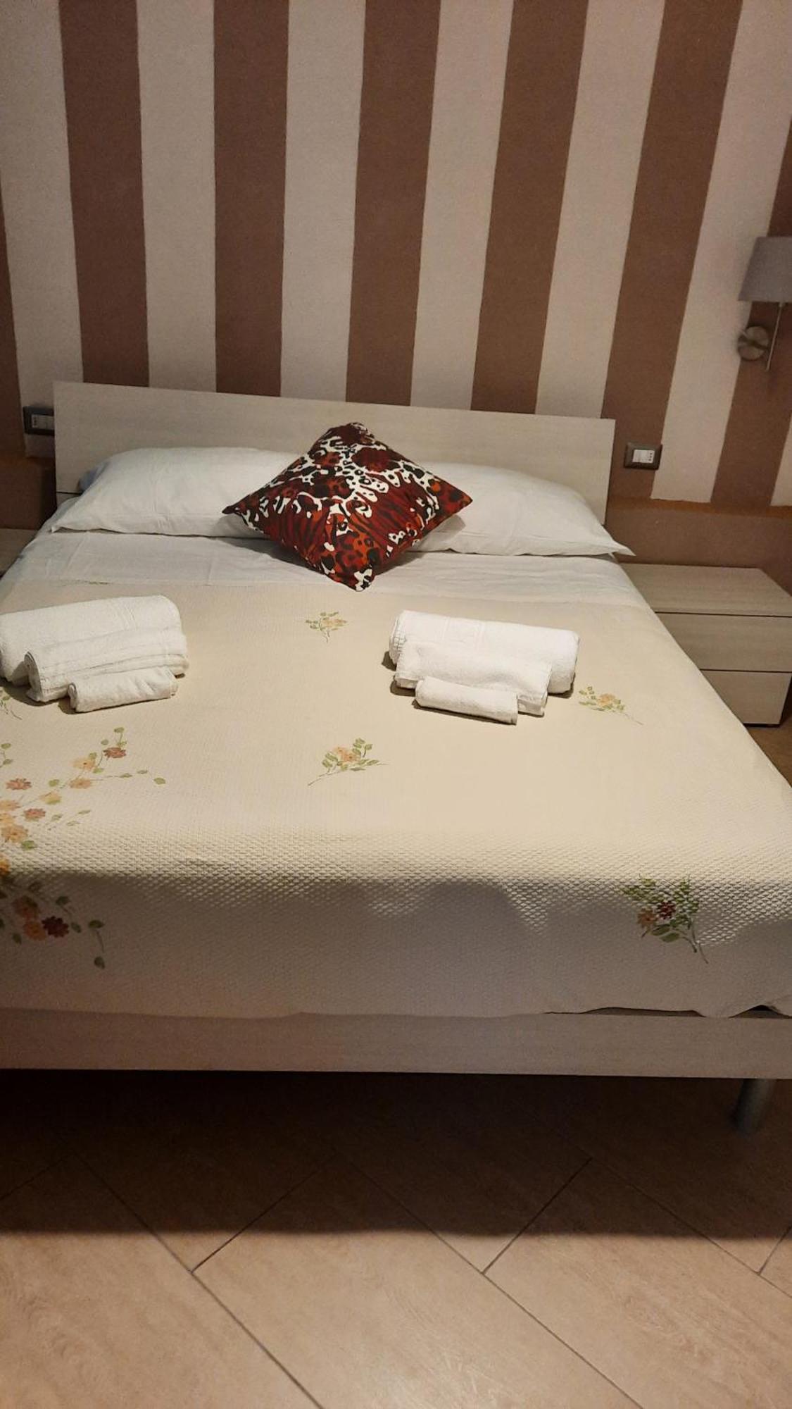 Hotel Le Terme A Due Passi Rapolano Terme Esterno foto