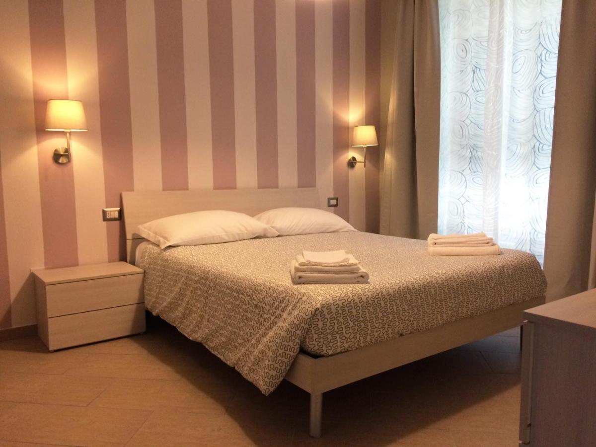 Hotel Le Terme A Due Passi Rapolano Terme Esterno foto