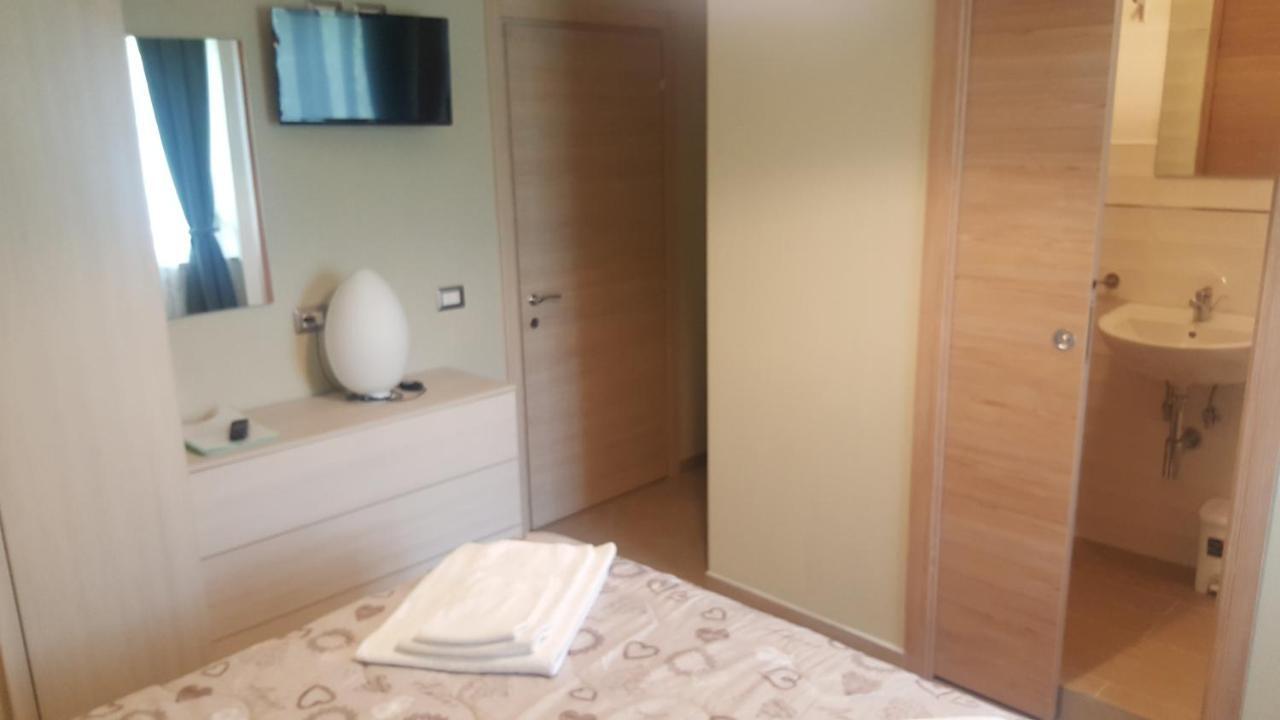 Hotel Le Terme A Due Passi Rapolano Terme Esterno foto